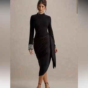 Elegant Black Long-Sleeve Dress
